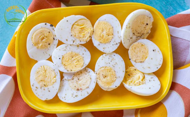 Lợi ích khi ăn trứng luộc